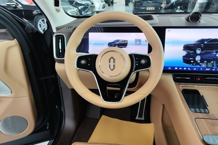 Used Hima AITO M8 2025 Extended-Range Ultra Version 53.4 kWh 6-Seater Edition Steering Wheel