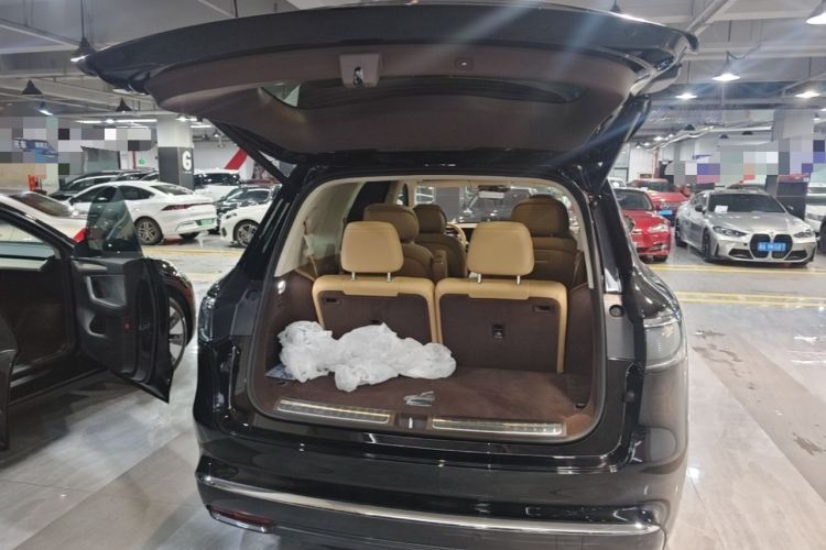 Used Hima AITO M8 2025 Model Range-Extended Max Version 53.4kWh Six-Seater (896-line LiDAR) Trunk