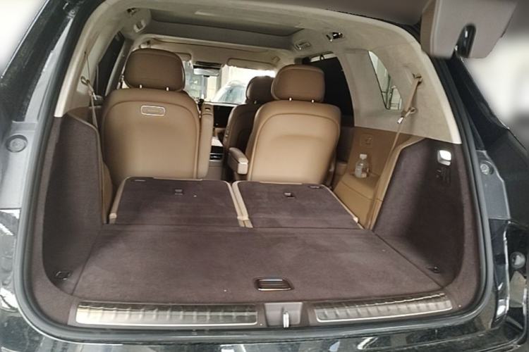 Used Hima AITO M8 2025 Extended-Range Ultra Version 53.4 kWh 6-Seater Edition Trunk