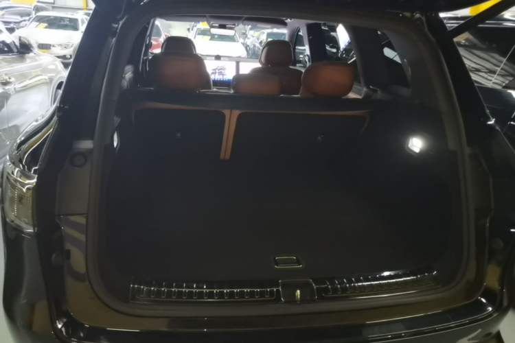 Used Hima AITO M8 2025 Extended-Range Max+ Version 53.4 kWh 5-Seater Edition Trunk