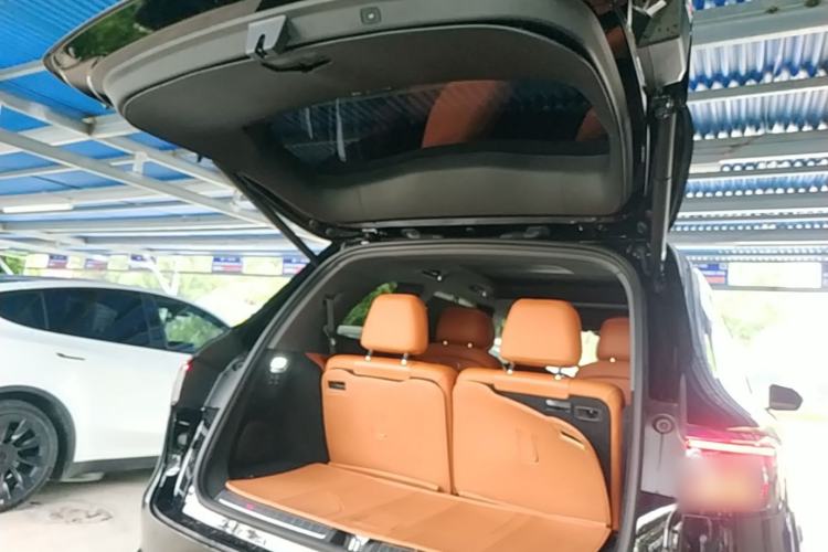 Used Hima AITO M8 2025 Extended-Range Max+ Version 53.4 kWh 6-Seater Edition Trunk