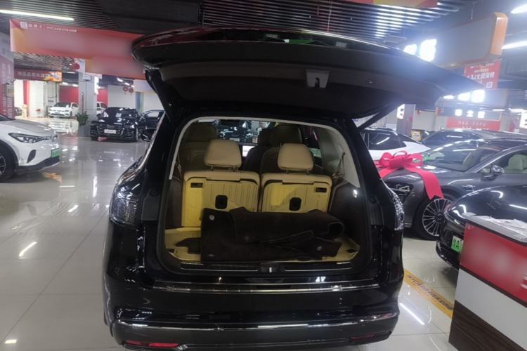 Used Hima AITO M8 2025 Extended-Range Max+ Version 53.4 kWh 6-Seater Edition Trunk