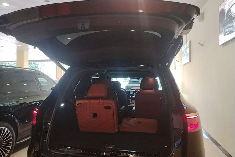 Used Hima AITO M8 2025 Extended-Range Ultra Version 53.4 kWh 6-Seater Edition Trunk