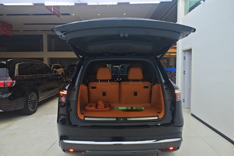 Used Hima AITO M8 2025 Extended-Range Max+ Version 53.4 kWh 6-Seater Edition Trunk