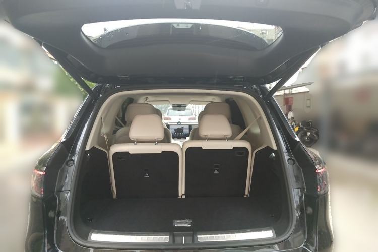 Used Hima AITO M8 2025 Extended-Range Max+ Version 53.4 kWh 6-Seater Edition Trunk