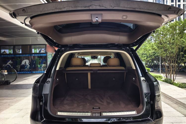 Used Hima AITO M8 2025 Extended-Range Max+ Version 53.4 kWh 5-Seater Edition Trunk