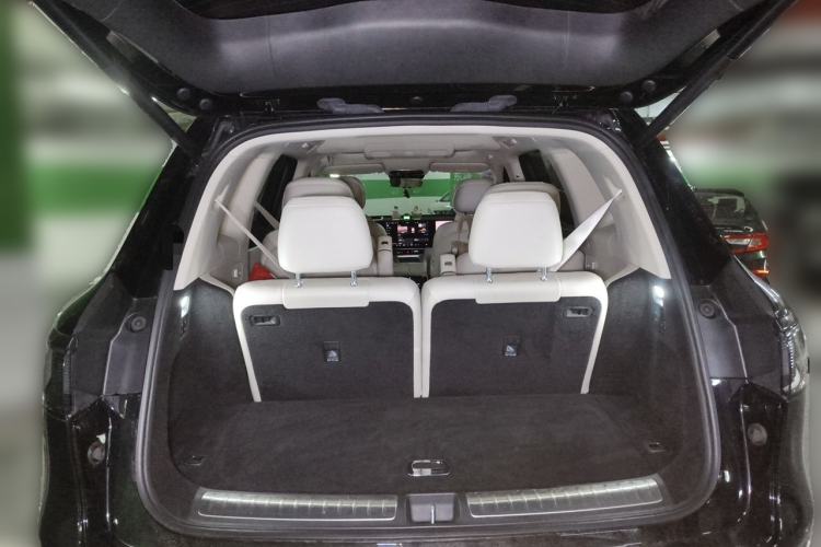Used Hima AITO M8 2025 Extended-Range Max+ Version 53.4 kWh 6-Seater Edition Trunk