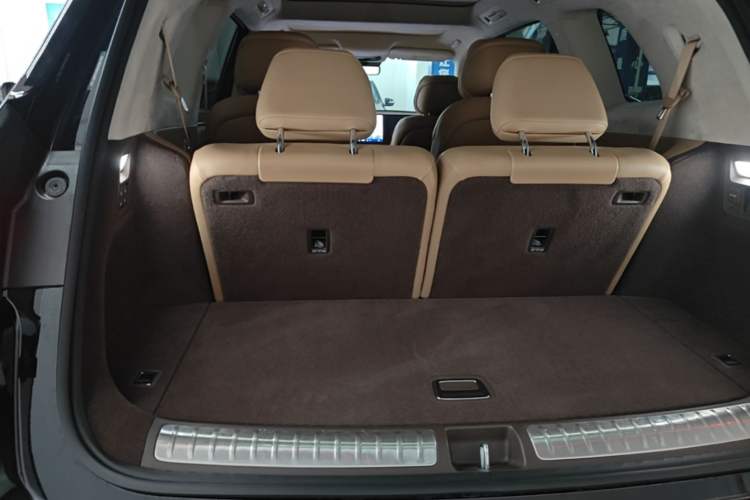 Used Hima AITO M8 2025 Extended-Range Max+ Version 53.4 kWh 6-Seater Edition Trunk