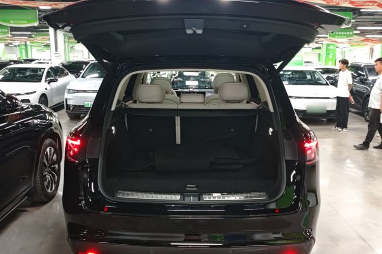 Used Hima AITO M8 2025 Extended-Range Max+ Version 53.4 kWh 5-Seater Edition Trunk