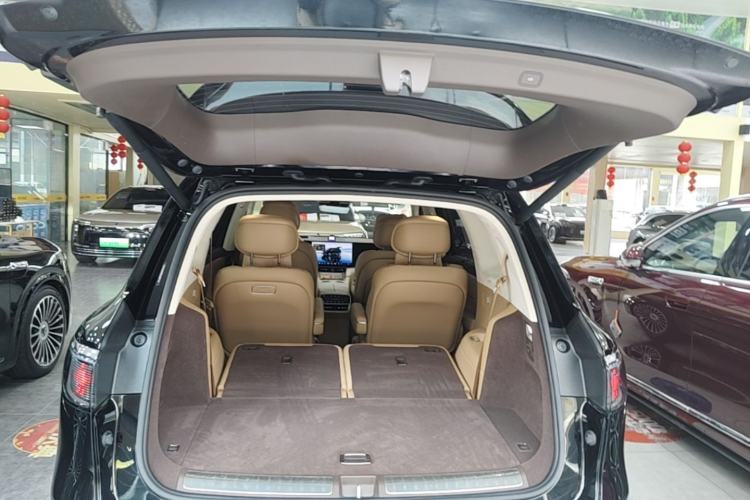 Used Hima AITO M8 2025 Extended-Range Ultra Version 53.4 kWh 6-Seater Edition Trunk