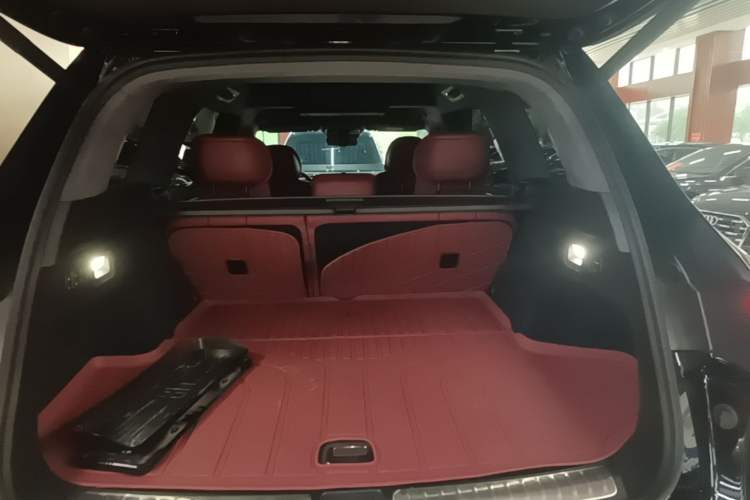 Used Hima AITO M8 2025 Extended-Range Max+ Version 53.4 kWh 5-Seater Edition Trunk