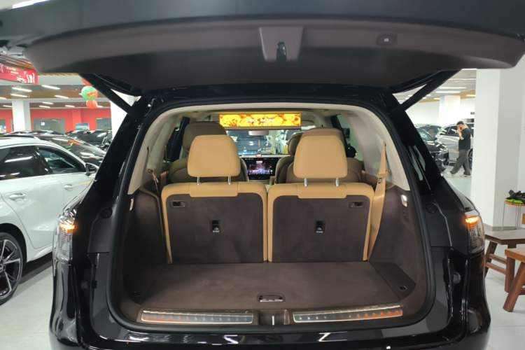 Used Hima AITO M8 2025 Extended-Range Ultra Version 53.4 kWh 6-Seater Edition Trunk