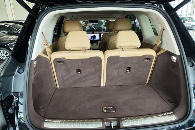 Used Hima AITO M8 2025 Extended-Range Ultra Version 53.4 kWh 6-Seater Edition Trunk