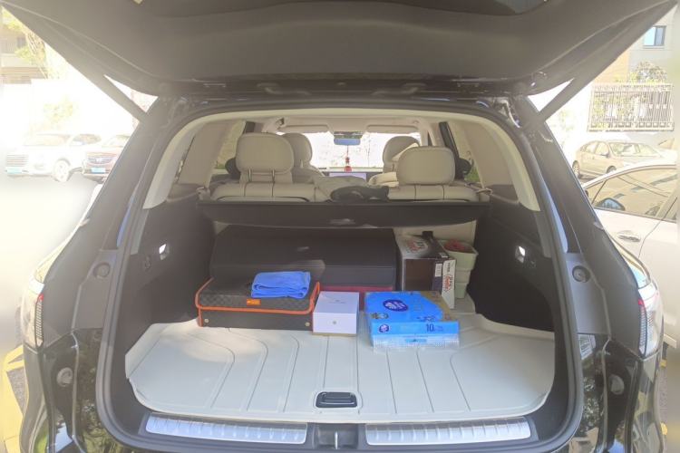 Used Hima AITO M8 2025 Extended-Range Max+ Version 53.4 kWh 5-Seater Edition Trunk