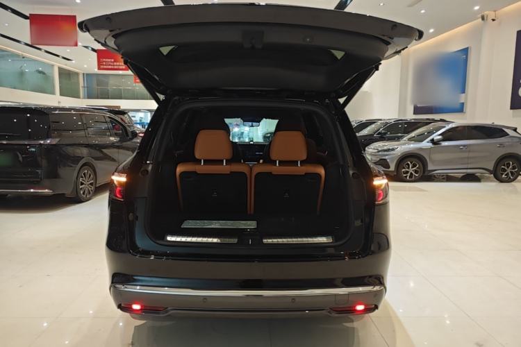 Used Hima AITO M8 2025 Extended-Range Max+ Version 53.4 kWh 6-Seater Edition Trunk