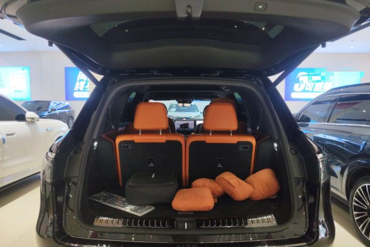 Used Hima AITO M8 2025 Extended-Range Max+ Version 53.4 kWh 6-Seater Edition Trunk