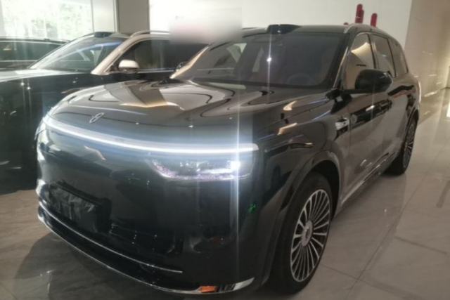 Used Hima AITO M8 2025 Extended-Range Ultra Version 53.4 kWh 6-Seater Edition