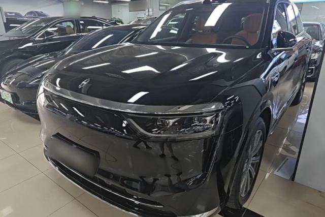 Hima AITO M8 2025 Model Range-Extended Max+ Version 53.4kWh Six-Seater (896-line LiDAR) с пробегом
