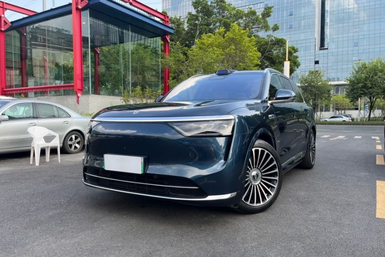 Hima AITO M8 2025 Extended-Range Ultra Version 53.4 kWh 6-Seater Edition