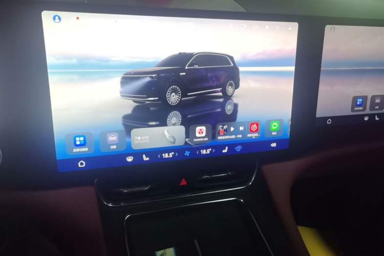 Used Hima AITO M8 2025 Extended-Range Ultra Version 53.4 kWh 5-Seater Edition Audio And AC Panel