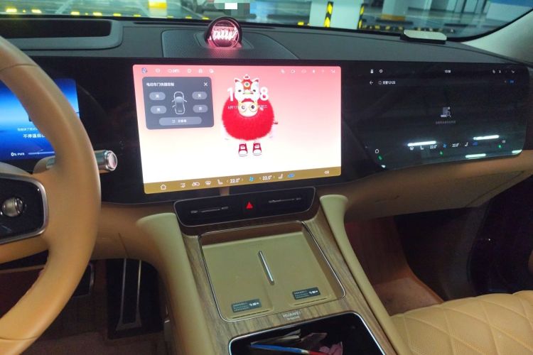 Used Hima AITO M8 2025 Extended-Range Max+ Version 53.4 kWh 6-Seater Edition Audio And AC Panel