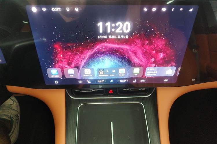 Used Hima AITO M8 2025 Extended-Range Max+ Version 53.4 kWh 5-Seater Edition Audio And AC Panel