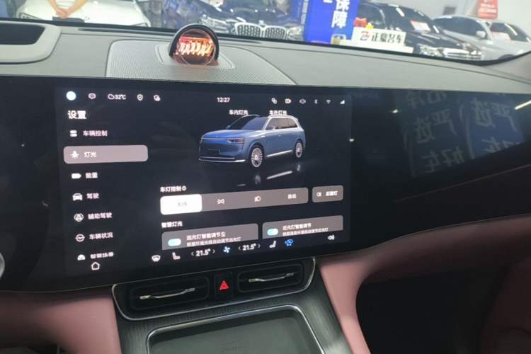 Used Hima AITO M8 2025 Extended-Range Ultra Version 53.4 kWh 5-Seater Edition Audio And AC Panel