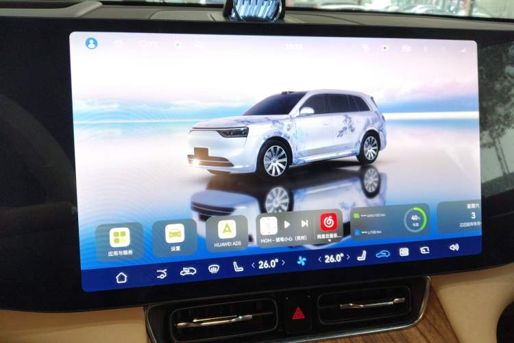 Used Hima AITO M8 2025 Extended-Range Max+ Version 53.4 kWh 6-Seater Edition Audio And AC Panel