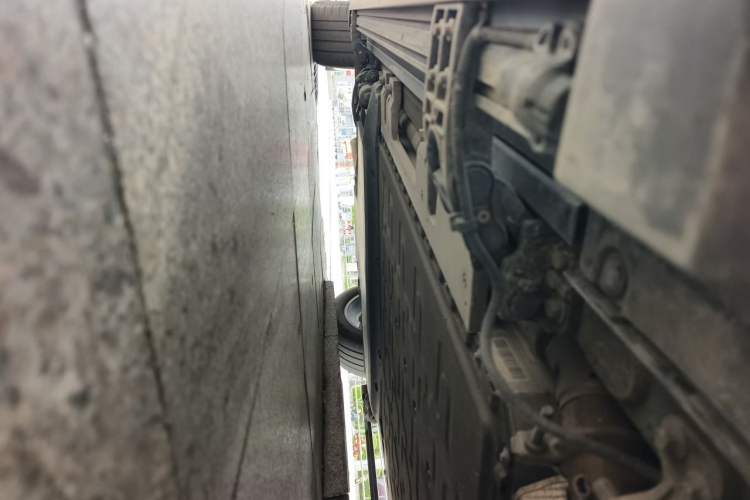 Used Hima AITO M8 2025 Extended-Range Max+ Version 53.4 kWh 6-Seater Edition Chassis Front Right