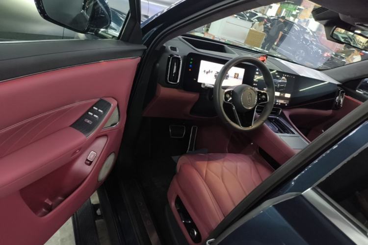 Used Hima AITO M8 2025 Extended-Range Ultra Version 53.4 kWh 5-Seater Edition Driver Seat