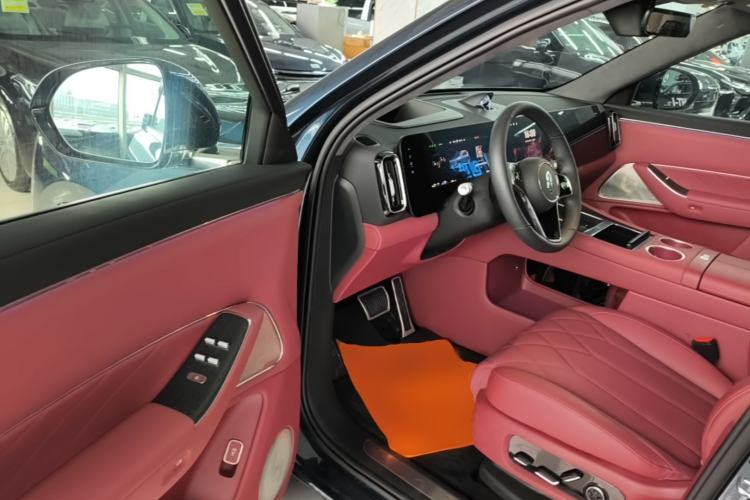 Used Hima AITO M8 2025 Extended-Range Ultra Version 53.4 kWh 5-Seater Edition Driver Seat
