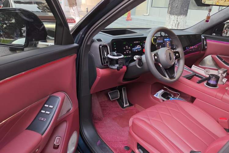 Used Hima AITO M8 2025 Model, Pure Electric Max+ Five-Seat All-Wheel-Drive Version Driver Seat