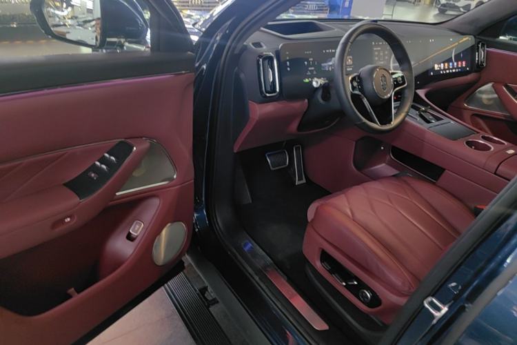 Used Hima AITO M8 2025 Model Range-Extended Ultra Version 53.4kWh 5-Seater (896-line LiDAR) Driver Seat