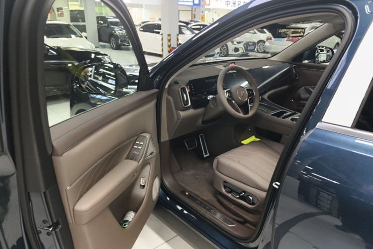 Used Hima AITO M8 2025 Model Range-Extended Max Version 53.4kWh Six-Seater (896-line LiDAR) Driver Seat