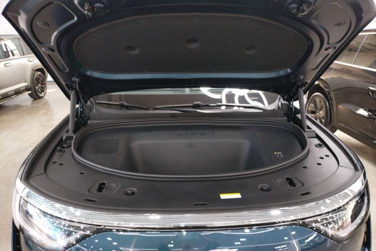 Used Hima AITO M8 2025 Model Pure Electric Max+ Five-Seat Long-Range Version Engine Bay