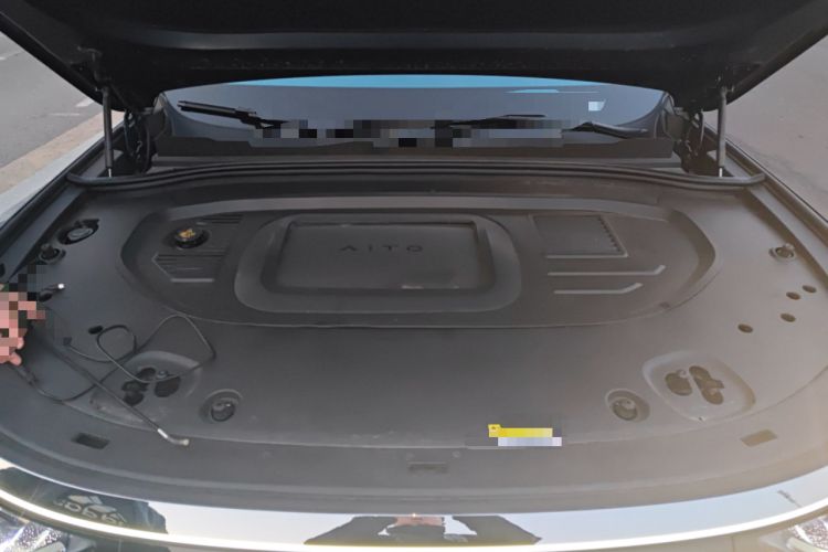 Used Hima AITO M8 2025 Extended-Range Max+ Version 53.4 kWh 5-Seater Edition Engine Bay