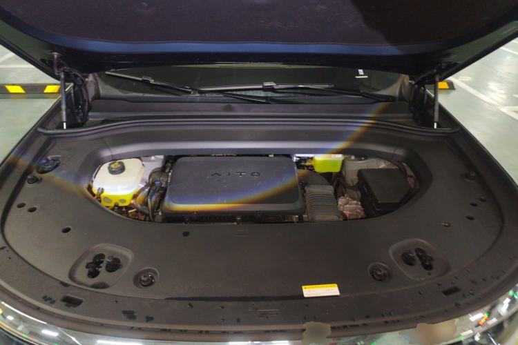 Used Hima AITO M8 2025 Extended-Range Max+ Version 53.4 kWh 6-Seater Edition Engine Bay