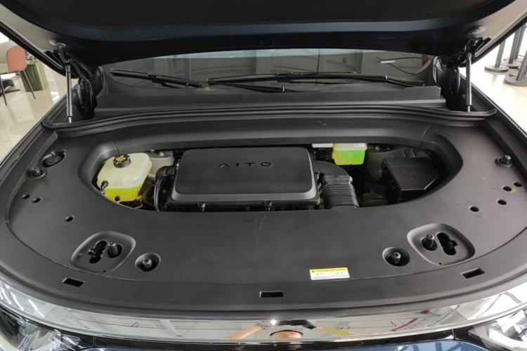 Used Hima AITO M8 2025 Extended-Range Ultra Version 53.4 kWh 5-Seater Edition Engine Bay