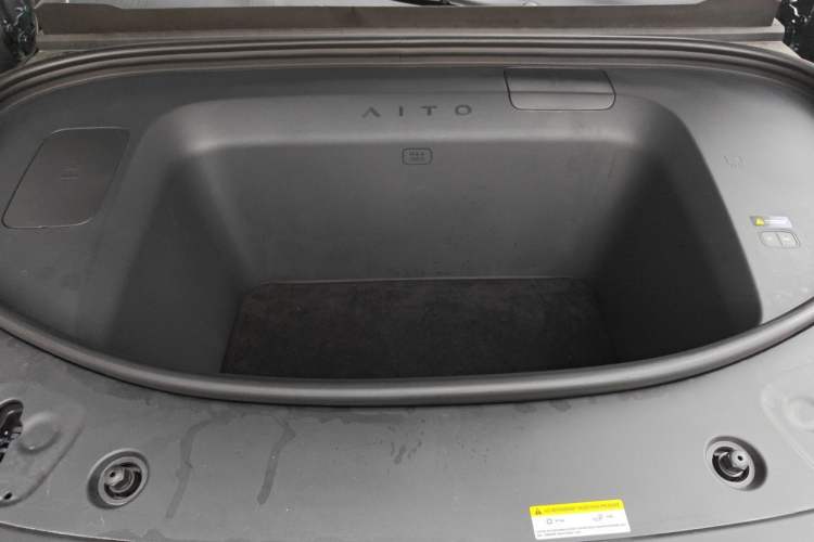 Used Hima AITO M8 2025 Model, Pure Electric Max+ Five-Seat All-Wheel-Drive Version Engine Bay