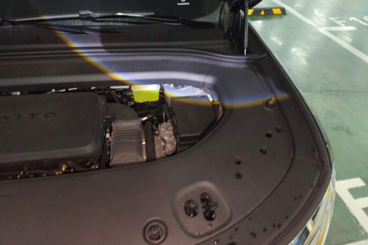 Used Hima AITO M8 2025 Extended-Range Max+ Version 53.4 kWh 6-Seater Edition Engine Bay Left