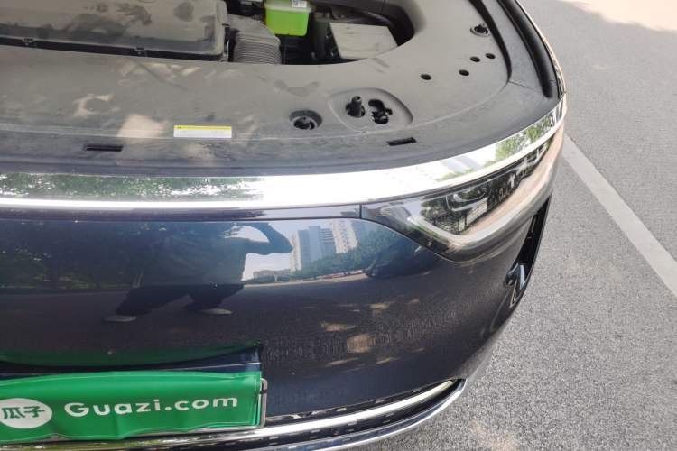 Used Hima AITO M8 2025 Extended-Range Max+ Version 53.4 kWh 6-Seater Edition Engine Bay Left