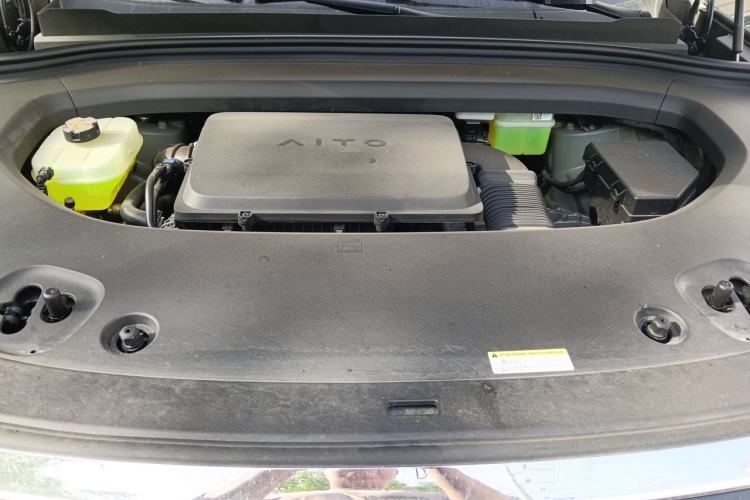 Used Hima AITO M8 2025 Extended-Range Max+ Version 53.4 kWh 5-Seater Edition Engine Bay