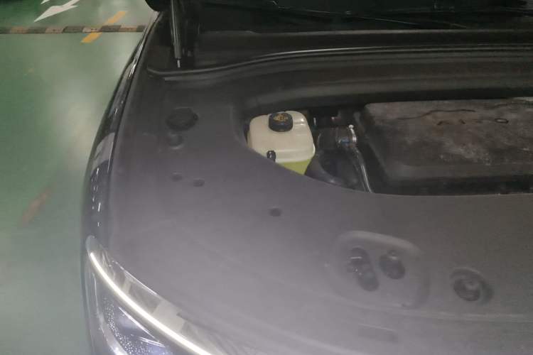 Used Hima AITO M8 2025 Extended-Range Max+ Version 53.4 kWh 6-Seater Edition Engine Bay Right