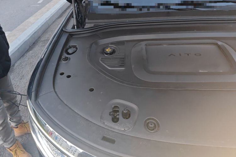 Used Hima AITO M8 2025 Extended-Range Max+ Version 53.4 kWh 5-Seater Edition Engine Bay Right