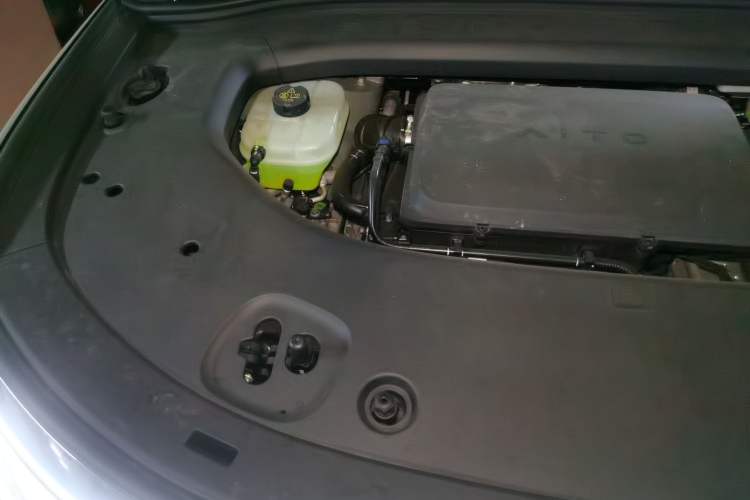 Used Hima AITO M8 2025 Extended-Range Max+ Version 53.4 kWh 5-Seater Edition Engine Bay Right