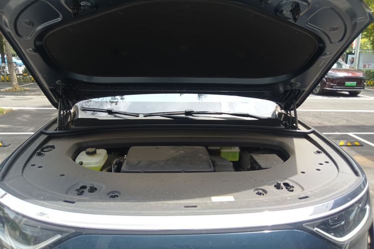 Used Hima AITO M8 2025 Extended-Range Max+ Version 53.4 kWh 6-Seater Edition Engine Bay