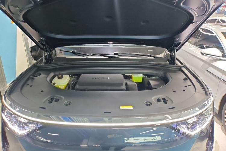Used Hima AITO M8 2025 Extended-Range Max+ Version 53.4 kWh 6-Seater Edition Engine Bay