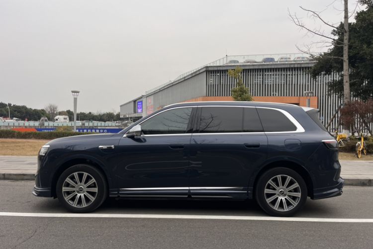 Used Hima AITO M8 2025 Extended-Range Max+ Version 53.4 kWh 6-Seater Edition Exterior 3
