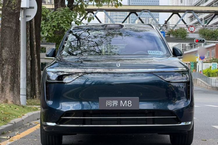 Used Hima AITO M8 2025 Model Range-Extended Max Version 53.4kWh Six-Seater (896-line LiDAR) Exterior 3