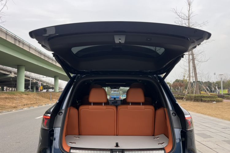 Used Hima AITO M8 2025 Extended-Range Max+ Version 53.4 kWh 6-Seater Edition Exterior 6